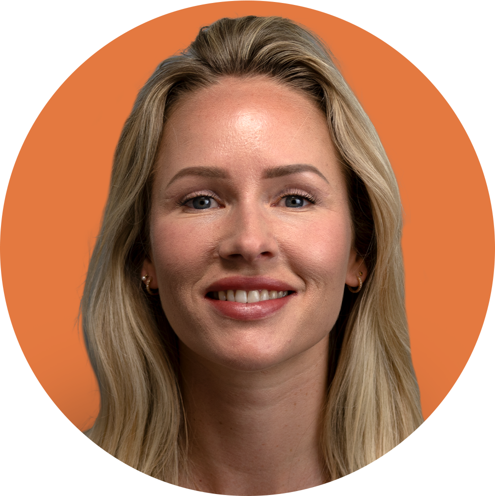 karen-oranje_HIRES Karen 2Service